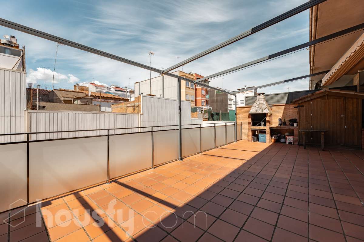 Piso en venta en Carrer de la Mare de Déu de Montserrat,  Viladecans-2