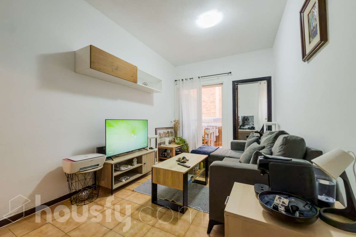 Piso en venta en Carrer de los Castillejos, Horta Guinardó, Barcelona-1