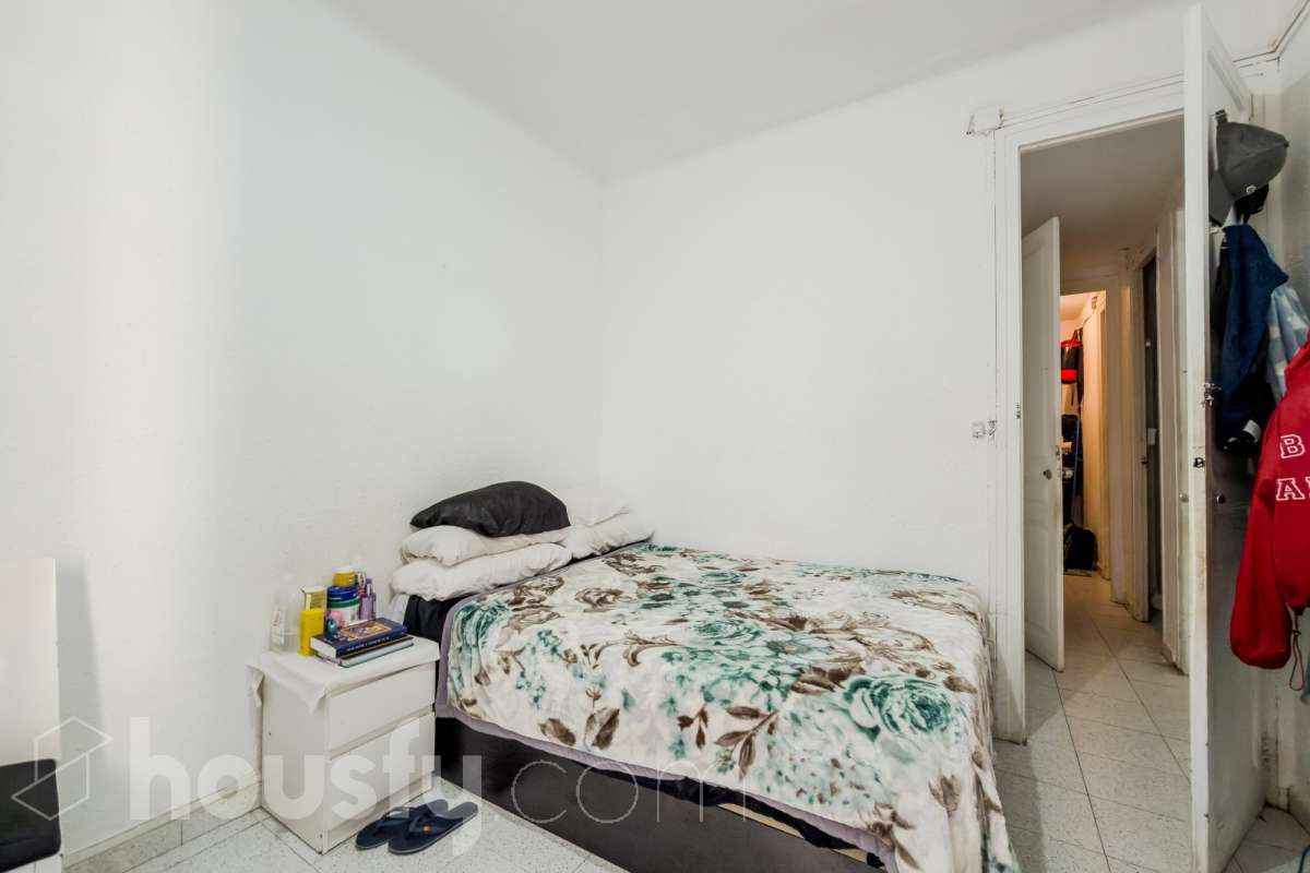 Piso en venta en Carrer de Sant Baltasar, Sants-Montjuïc, Barcelona-1