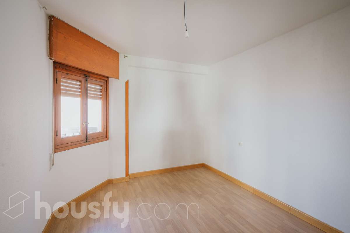 Piso en venta en CL MALCONSEJO-DEL,  Segovia-2