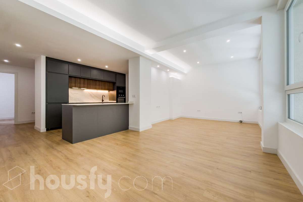 Piso en venta en Carrer d'Aribau, Sarrià-Sant Gervasi, Barcelona-0