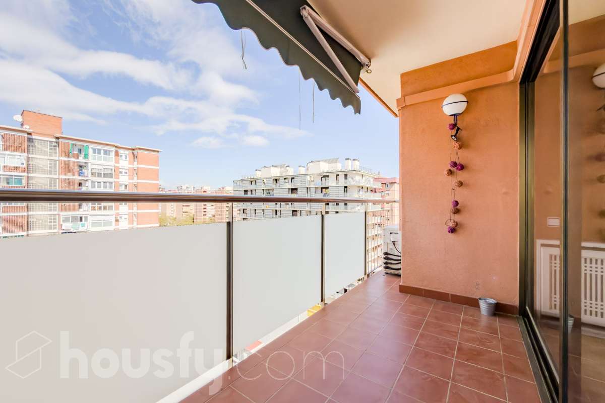 Piso en venta en Gran Via de les Corts Catalanes, Sant Martí, Barcelona-1