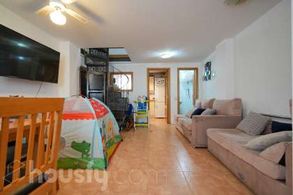 Piso en venta en Cl. Villacarriedo, Campamento, Madrid-0