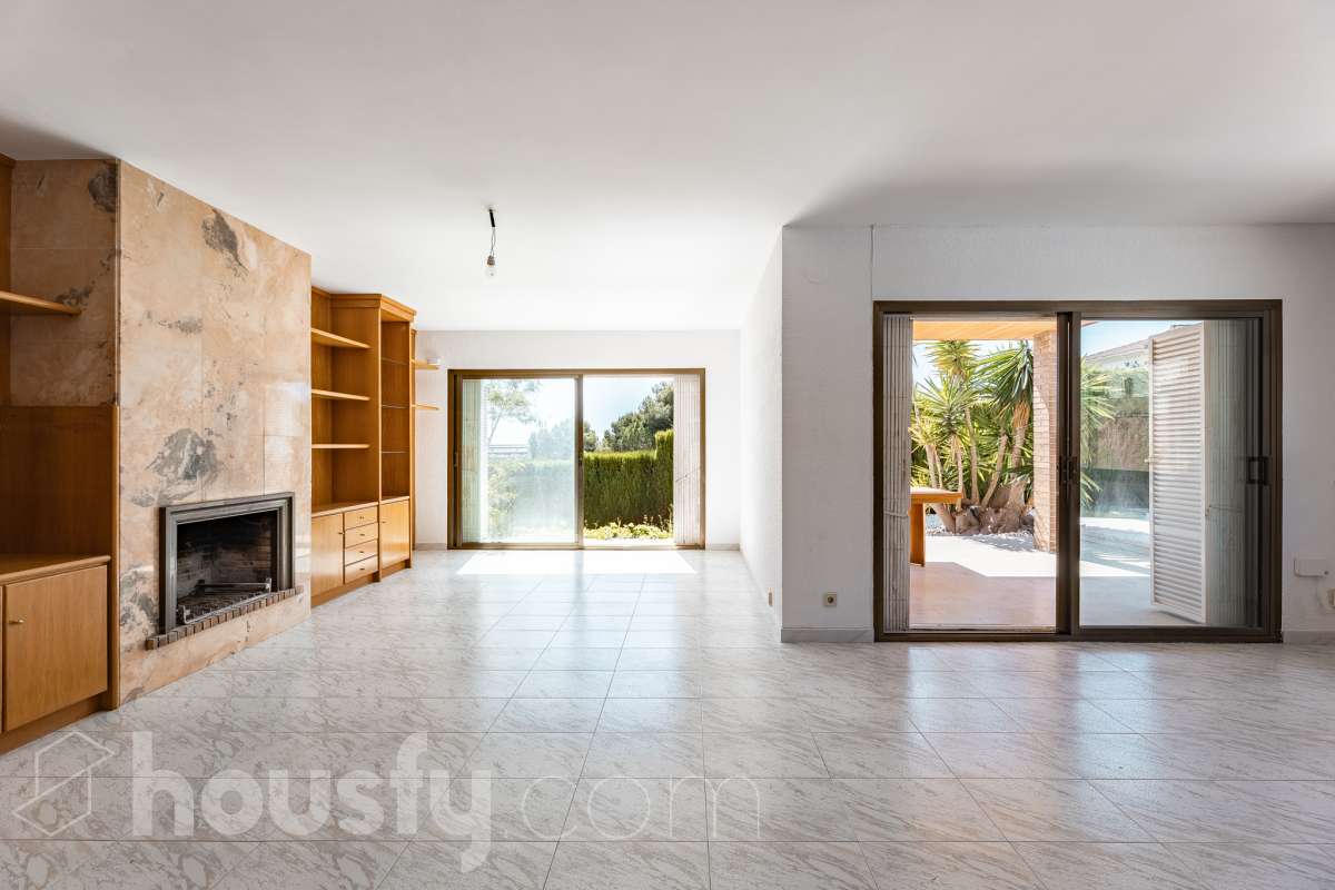 Casa en venta en Avinguda de la Llum,  Creixell-2