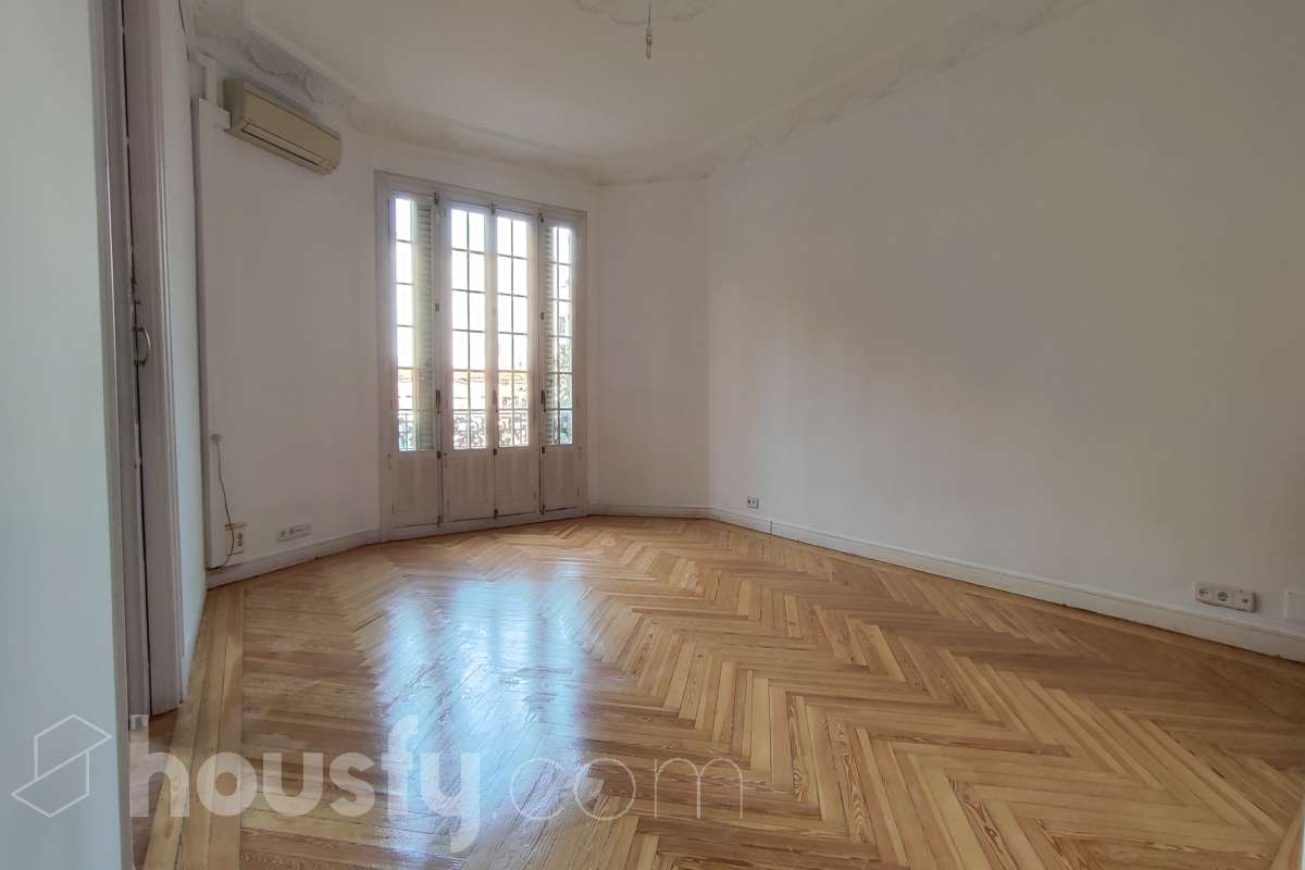 Local en alquiler en Calle de Hortaleza, Centro, Madrid-1