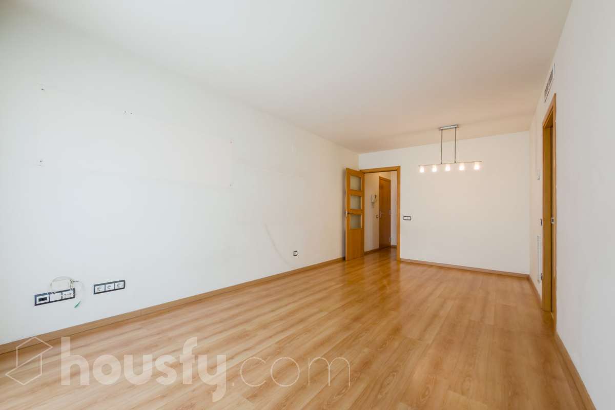 Piso en venta en Carrer d'en Baró,  Santa Coloma de Gramenet-2