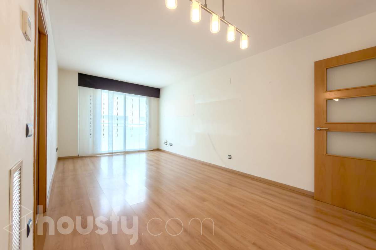 Piso en venta en Carrer d'en Baró,  Santa Coloma de Gramenet-1
