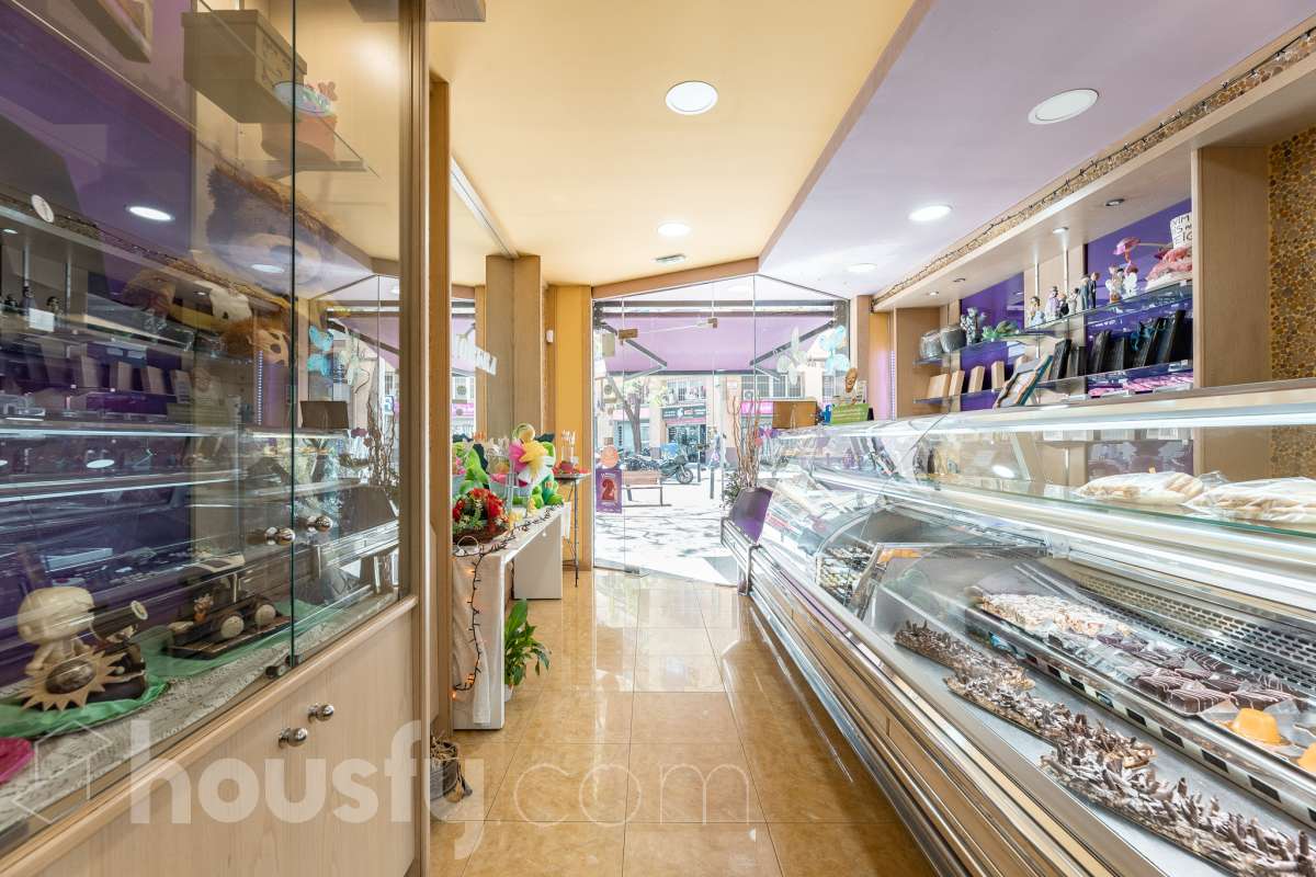 Local en venta en CL BISCAIA, Sant Andreu, Barcelona-0