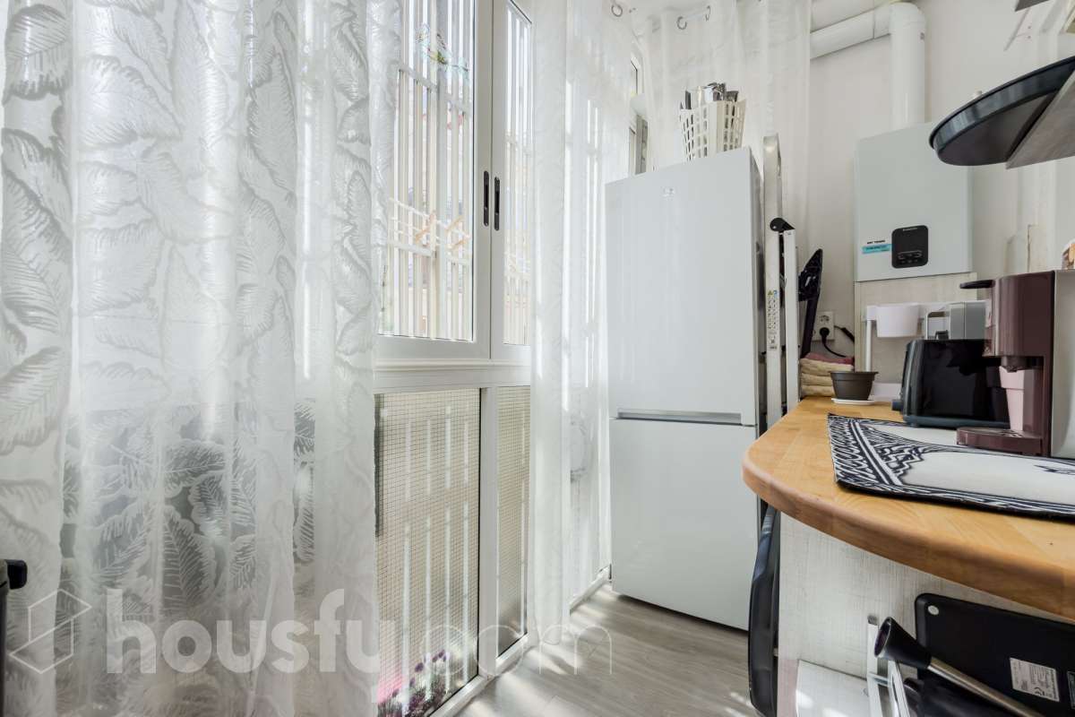 Piso en venta en CARRER DE SANT FRUCTOS, Sants-Montjuïc, Barcelona-4