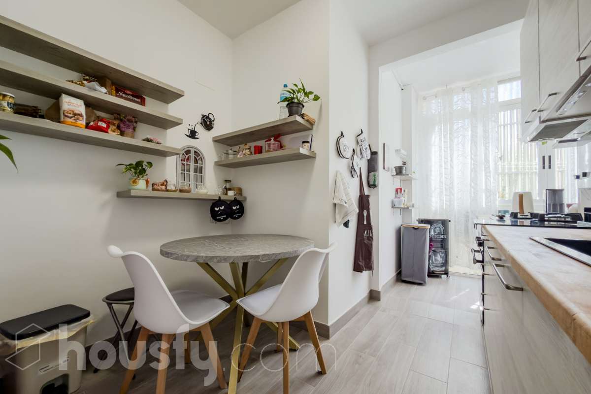 Piso en venta en CARRER DE SANT FRUCTOS, Sants-Montjuïc, Barcelona-1