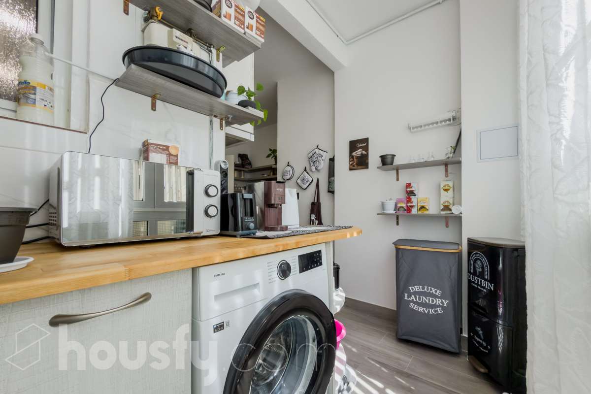 Piso en venta en CARRER DE SANT FRUCTOS, Sants-Montjuïc, Barcelona-3