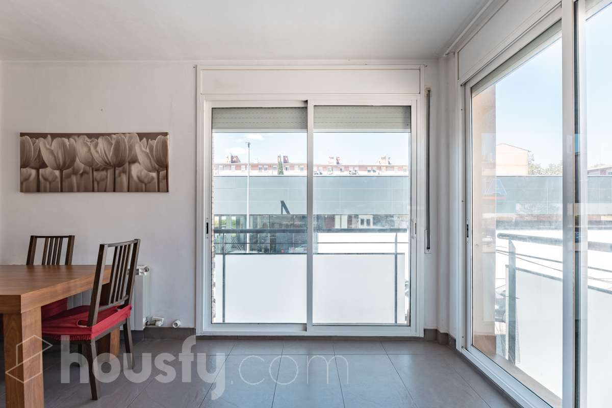 Piso en venta en CL DR. CALSINA, Nord-Est, Terrassa-3