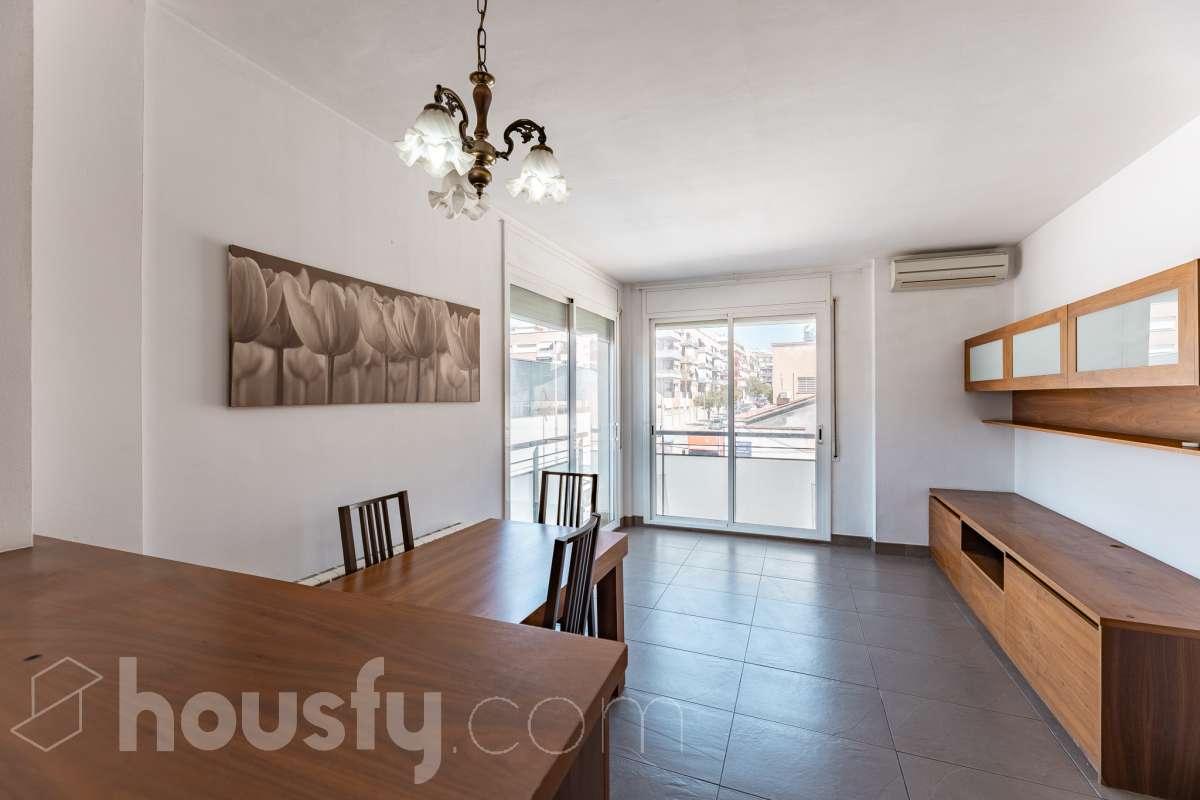 Piso en venta en CL DR. CALSINA, Nord-Est, Terrassa-2