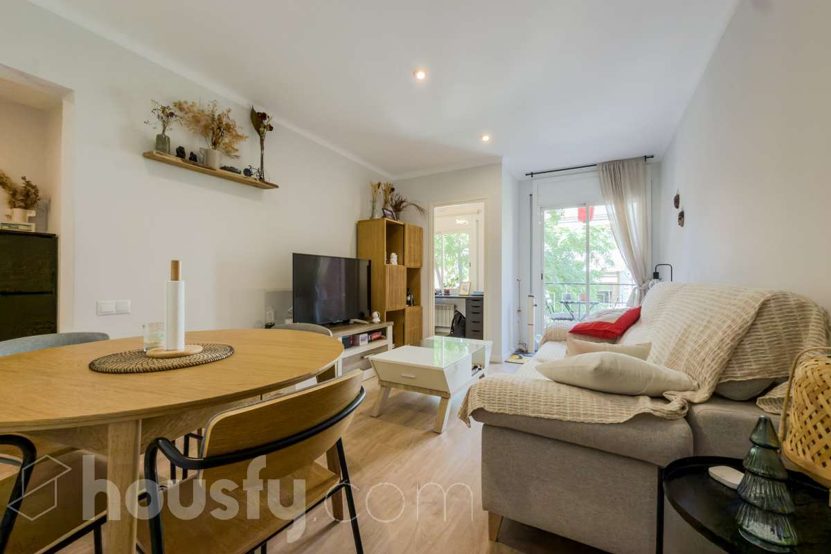 Piso en venta en CL ESCORNALBOU, Horta Guinardó, Barcelona-1