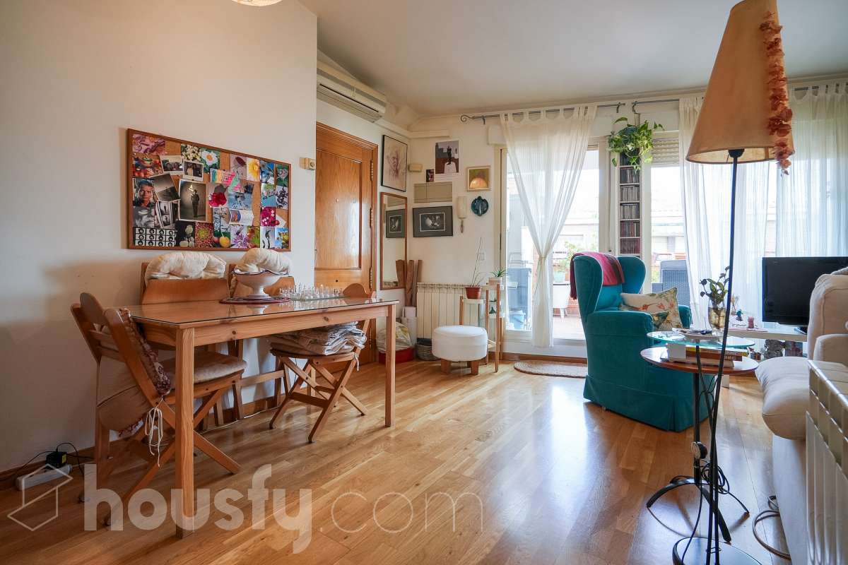 Piso en venta en Calle de la Alegría, Carabanchel, Madrid-0