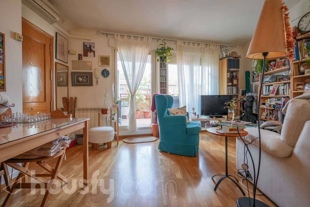 Piso en venta en Calle de la Alegría, Carabanchel, Madrid-1