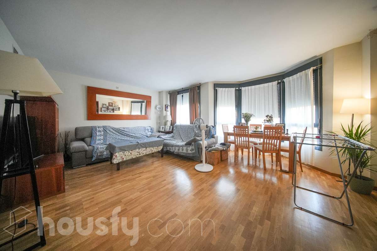 Piso en venta en Calle de Hospital de Órbigo, Fuencarral, Madrid-1