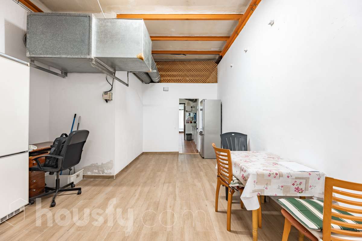 Local en venta en Carrer Llobregat,  L'Hospitalet de Llobregat-2