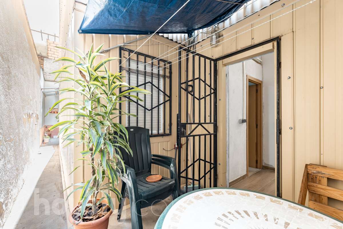 Piso en venta en Carrer Llobregat,  L'Hospitalet de Llobregat-0