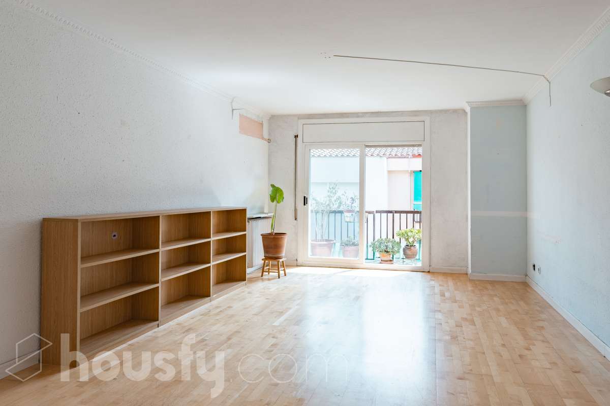 Piso en venta en Calle Francesc salvans, de 55 08220, Nord-Oest, Terrassa-0