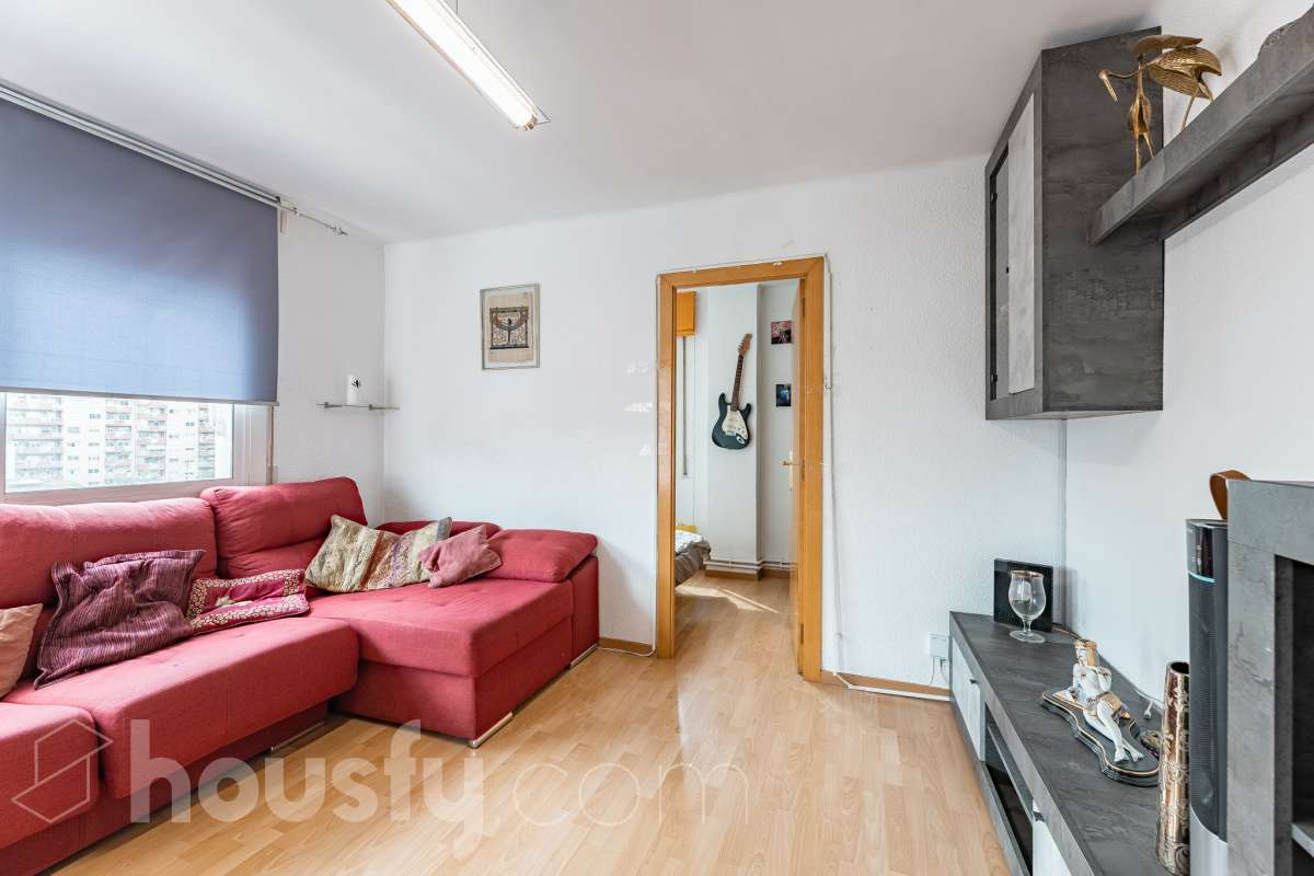 Piso en venta en Passeig de les Acàcies,  Cerdanyola del Vallès-1