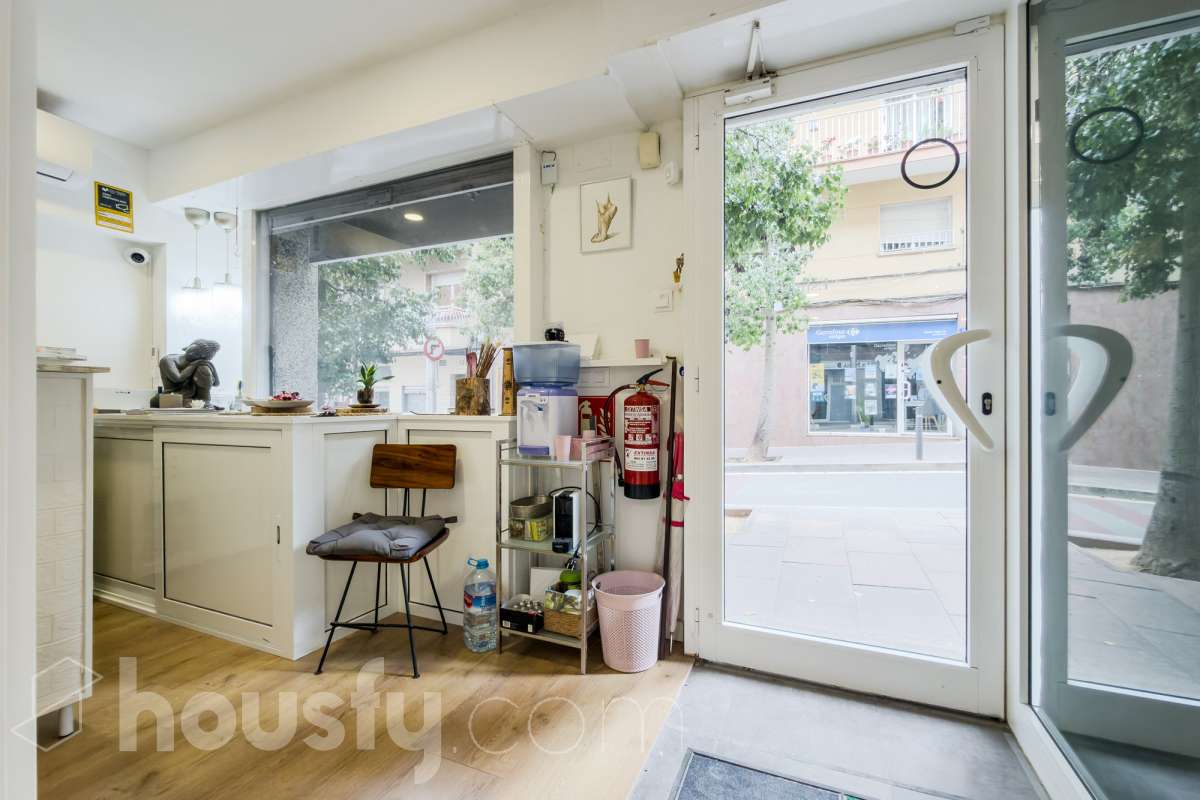 Local en venta en ARGULLOS, Nou Barris, Barcelona-1