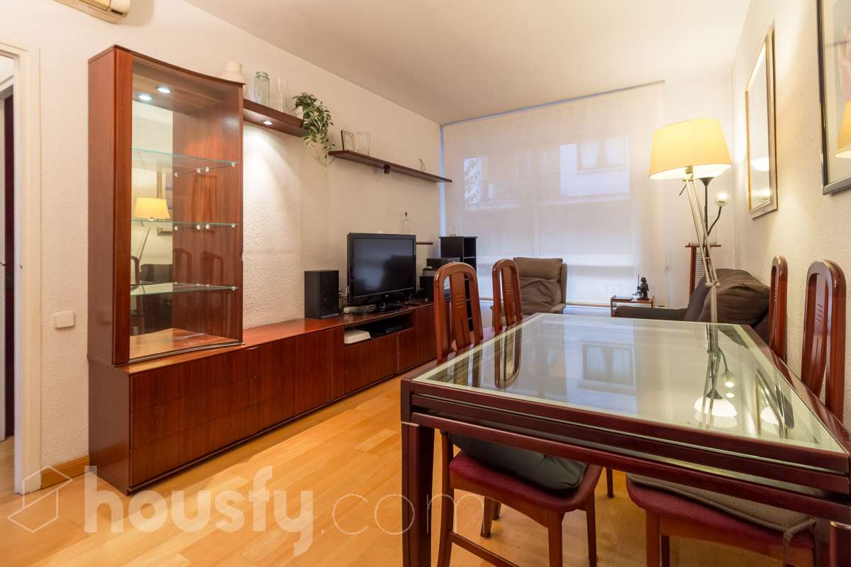 Piso en venta en Carrer del Regent Mendieta, Les Corts, Barcelona-1