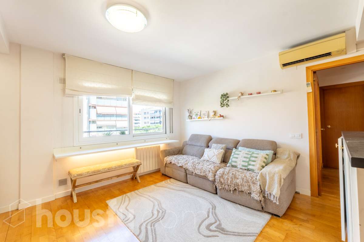 Piso en venta en Rambla Josep Maria Jujol,  Sant Joan Despí-1