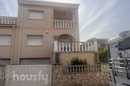 Casa en alquiler en Carrer Gabriel Manalt, Martorell-0