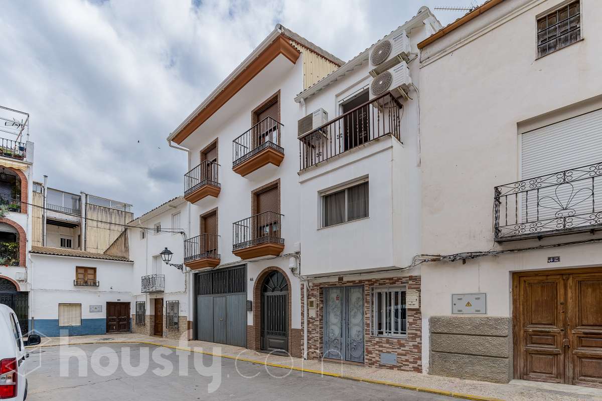 Casa en venta en Calle Ejido,  Valdepeñas de Jaén-0