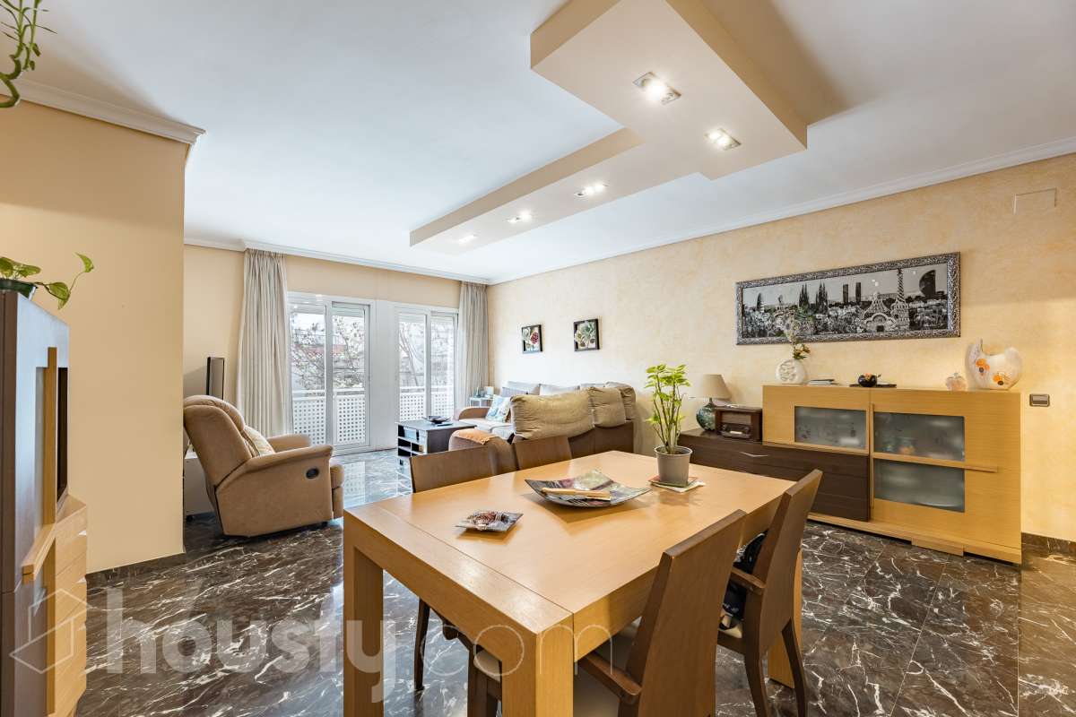 Piso en venta en Carrer Vallès i Ribot,  Pallejà-2