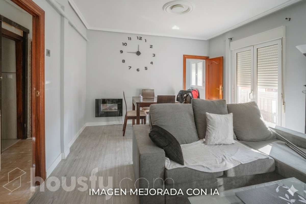 Piso en venta en Calle CALDERON DE LA BARCA,  Valladolid-4
