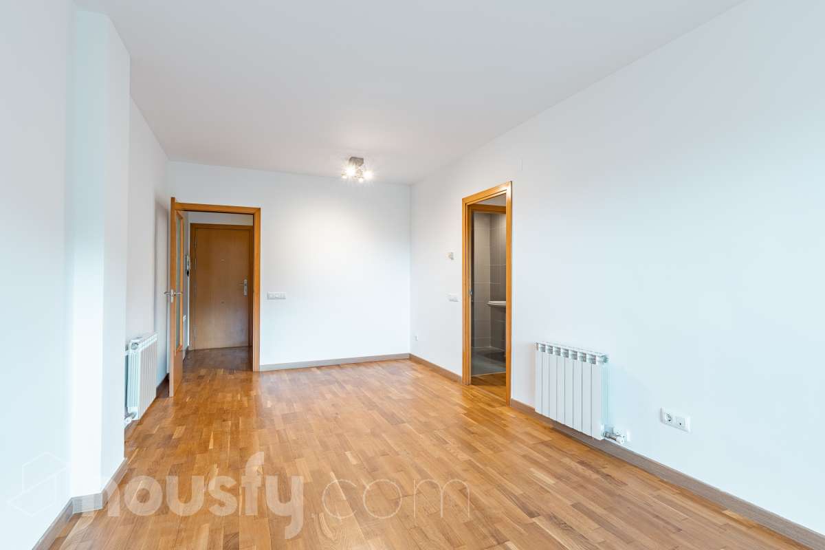 Piso en venta en Carrer Joan Salvat-Papasseit,  Sant Cugat del Vallès-4