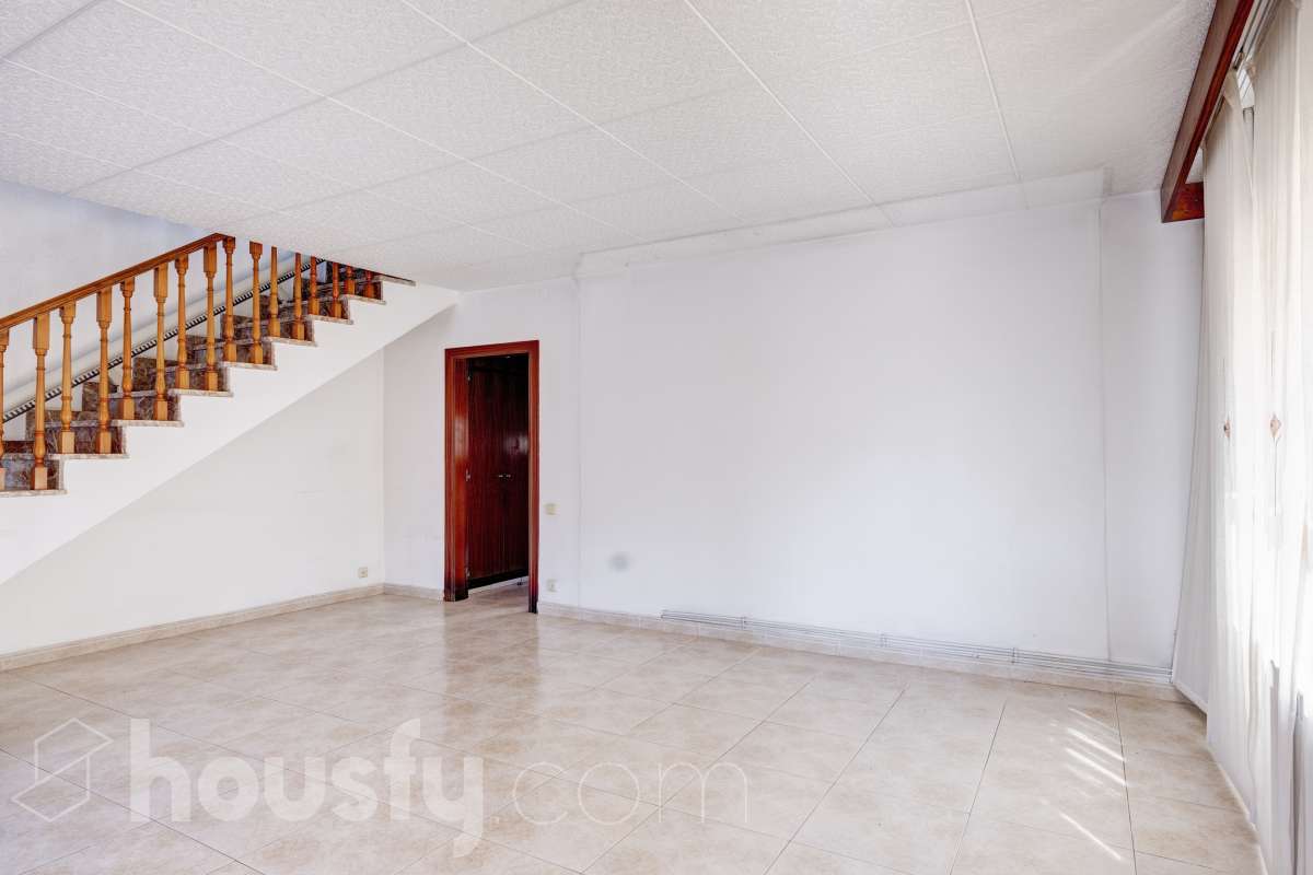 Casa en venta en Calle Narcis monturiol,  Premiá de Mar-3