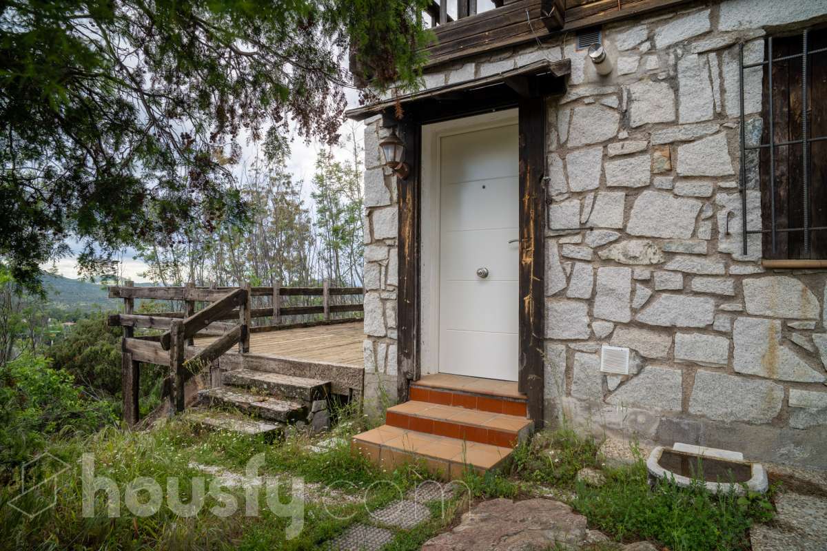 Casa en venta en Calle Aguila,  Robledo de Chavela-1