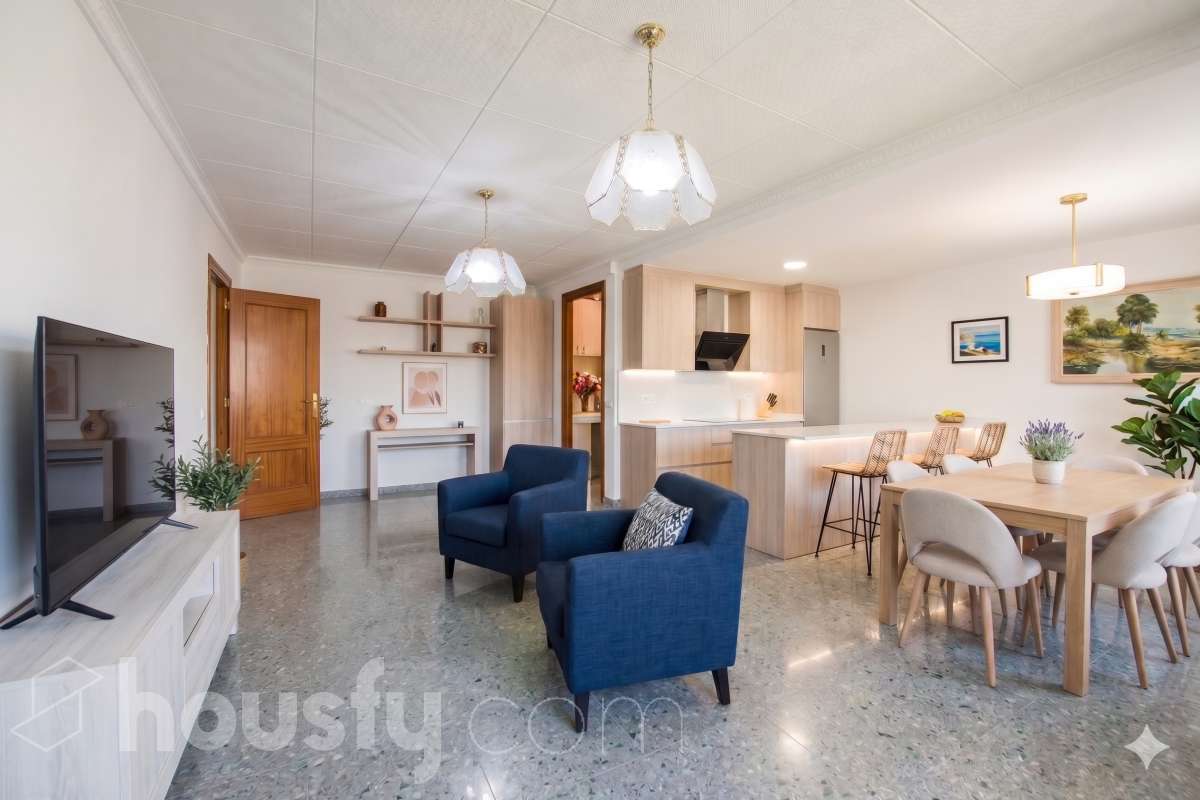 Piso en venta en Carrer de Puigcerdà, Sant Martí, Barcelona-0