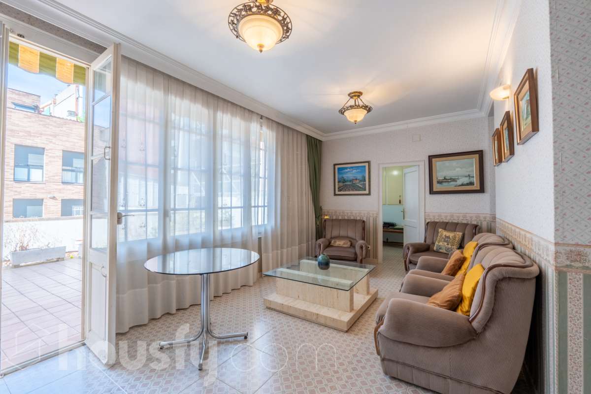 Piso en venta en Calle Hermenegild clascar,  Vilafranca del Penedès-0
