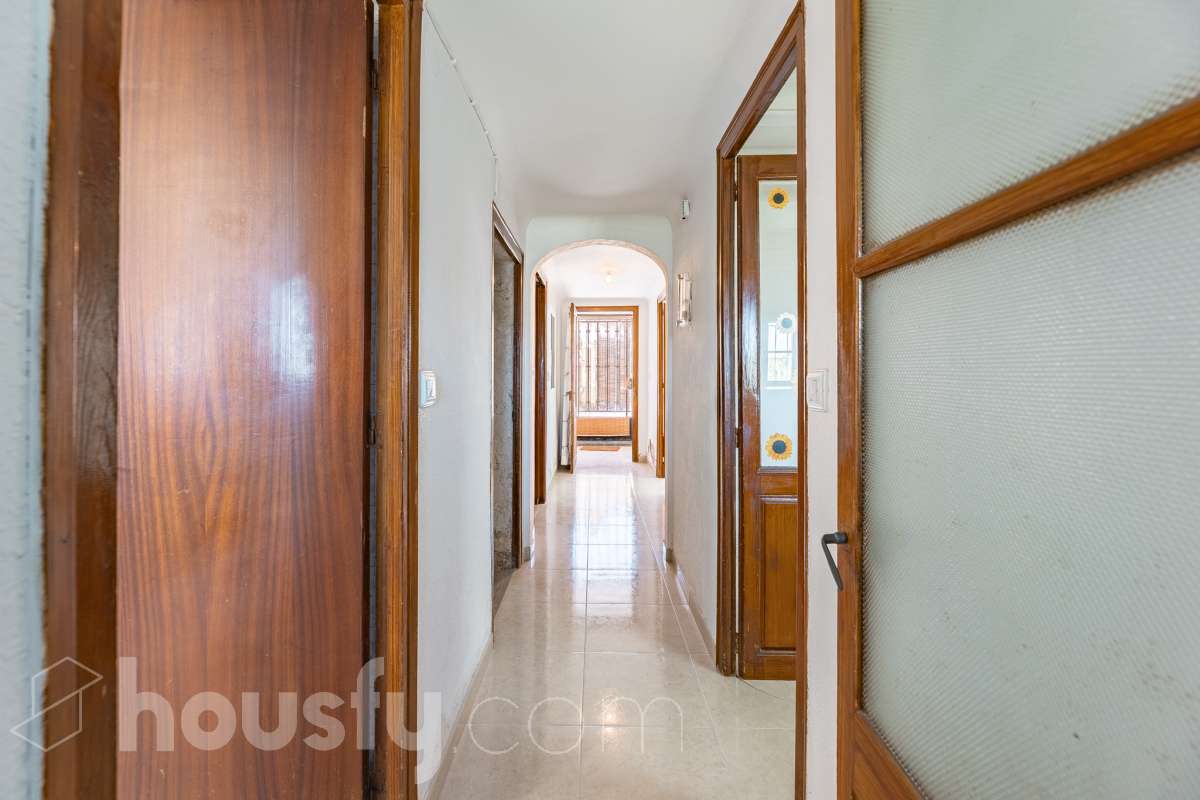 Casa en venta en Carrer Sardinyola,  Santa Margarida i els Monjos-2