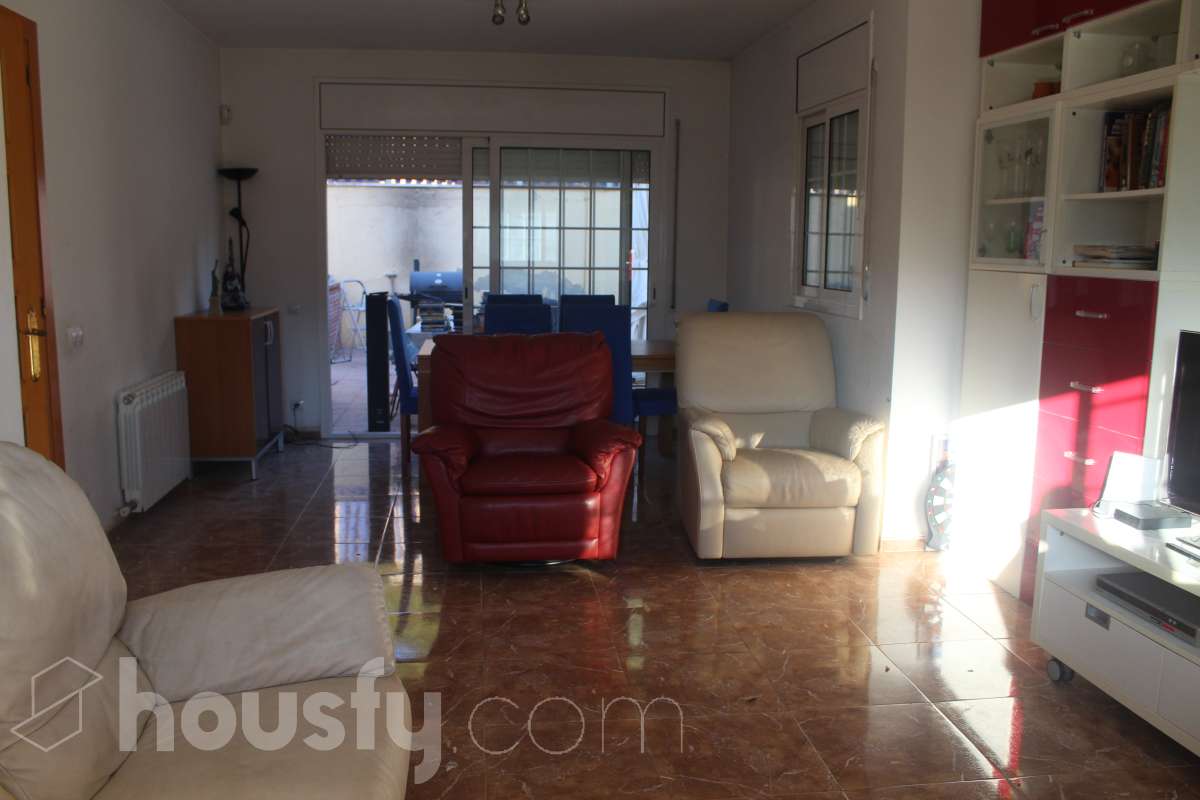 Casa en venta en Vallirana,  Vallirana-3