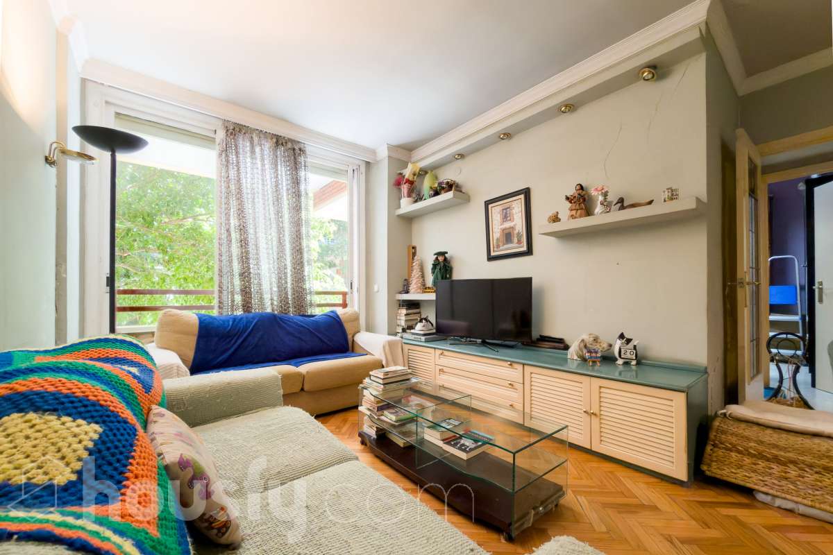 Piso en venta en Carrer de Calàbria, Eixample, Barcelona-1