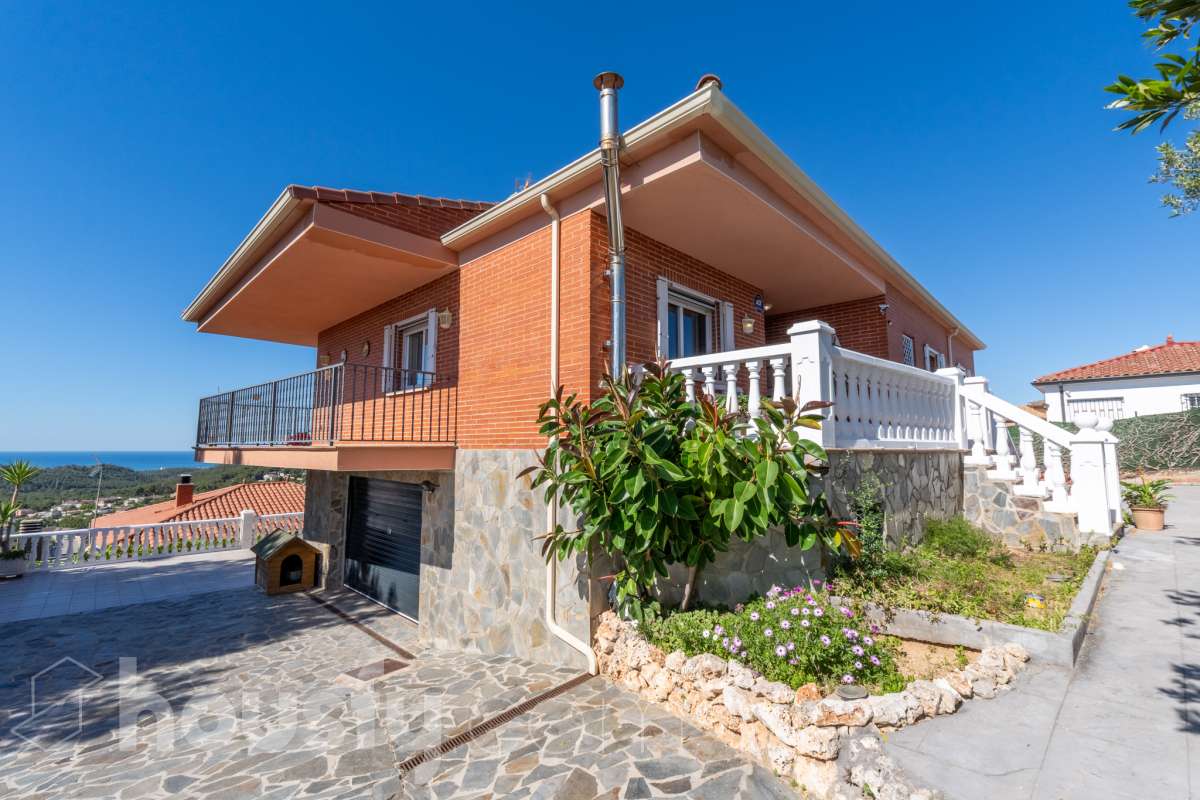 Casa en venta en Escorpí,  Cunit-1