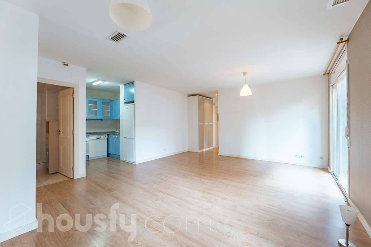 Piso en venta en Calle Montserrat,  Vilafranca del Penedès-1