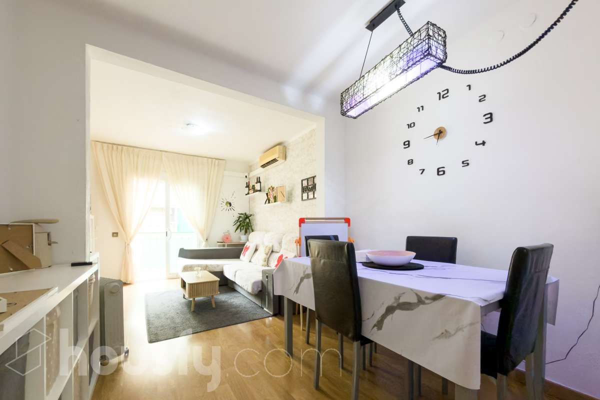 Piso en venta en Calle Mina de la ciutat, Nou Barris, Barcelona-0