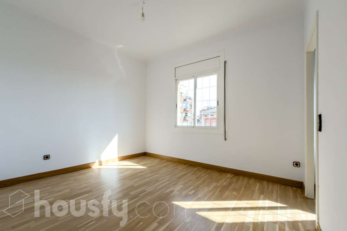 Piso en venta en Carrer de Padilla, Horta Guinardó, Barcelona-1