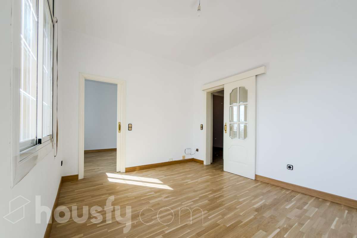 Piso en venta en Carrer de Padilla, Horta Guinardó, Barcelona-2