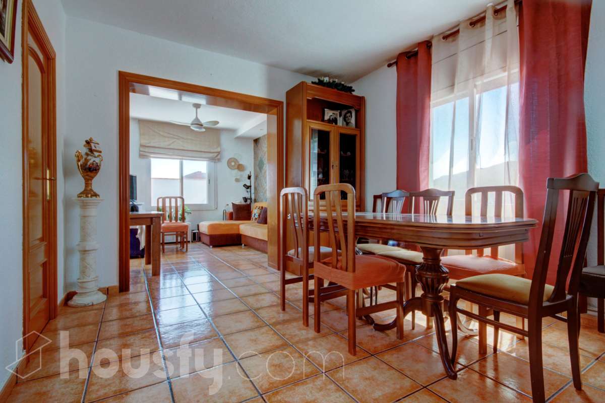 Piso en venta en Calle Mesquita de cordova,  Castelldefels-2