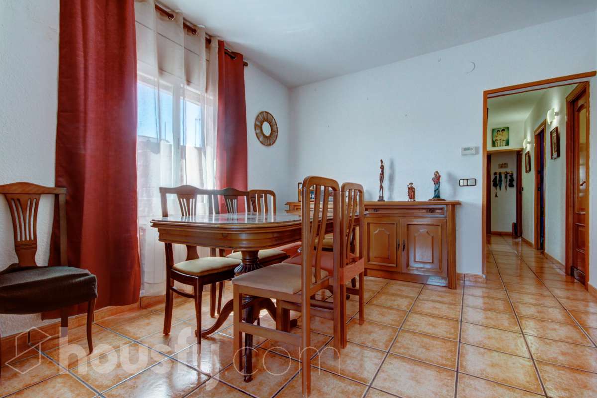 Piso en venta en Calle Mesquita de cordova,  Castelldefels-3