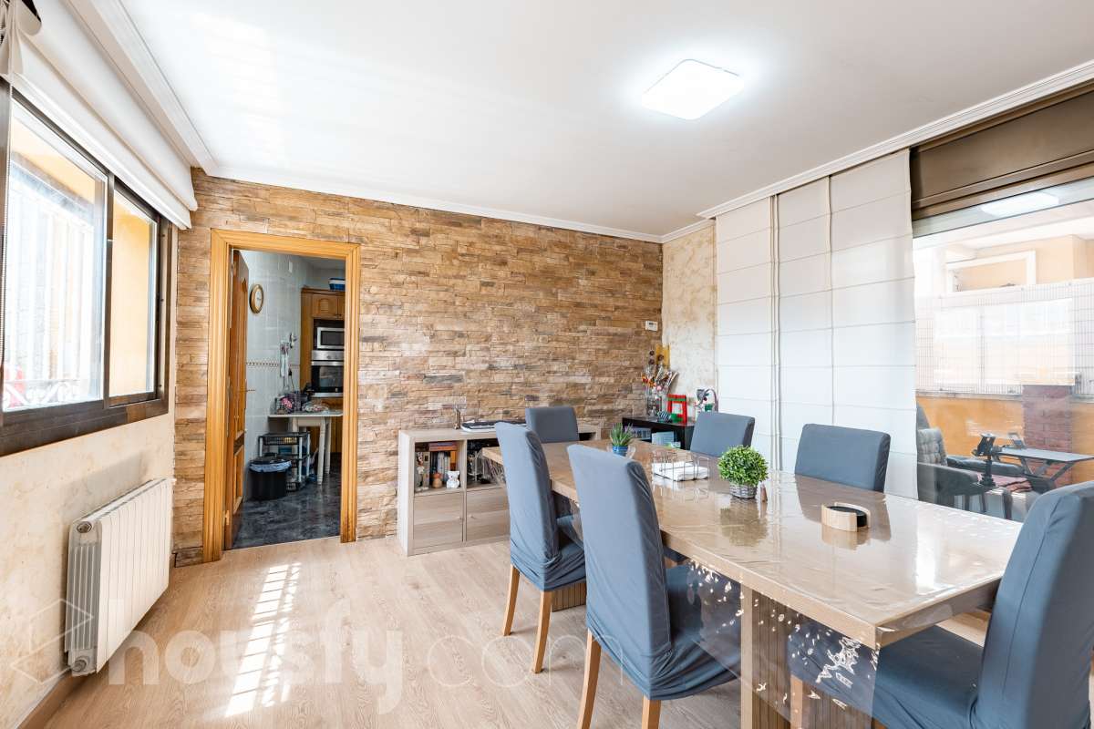 Bajo en venta en Sant Vicenç dels Horts,  Sant Vicenç Dels Horts-4