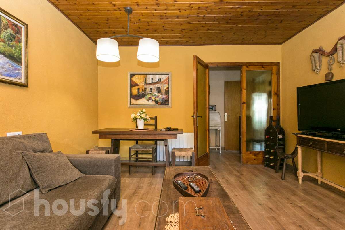 Piso en venta en Carrer Orient,  Alp-2