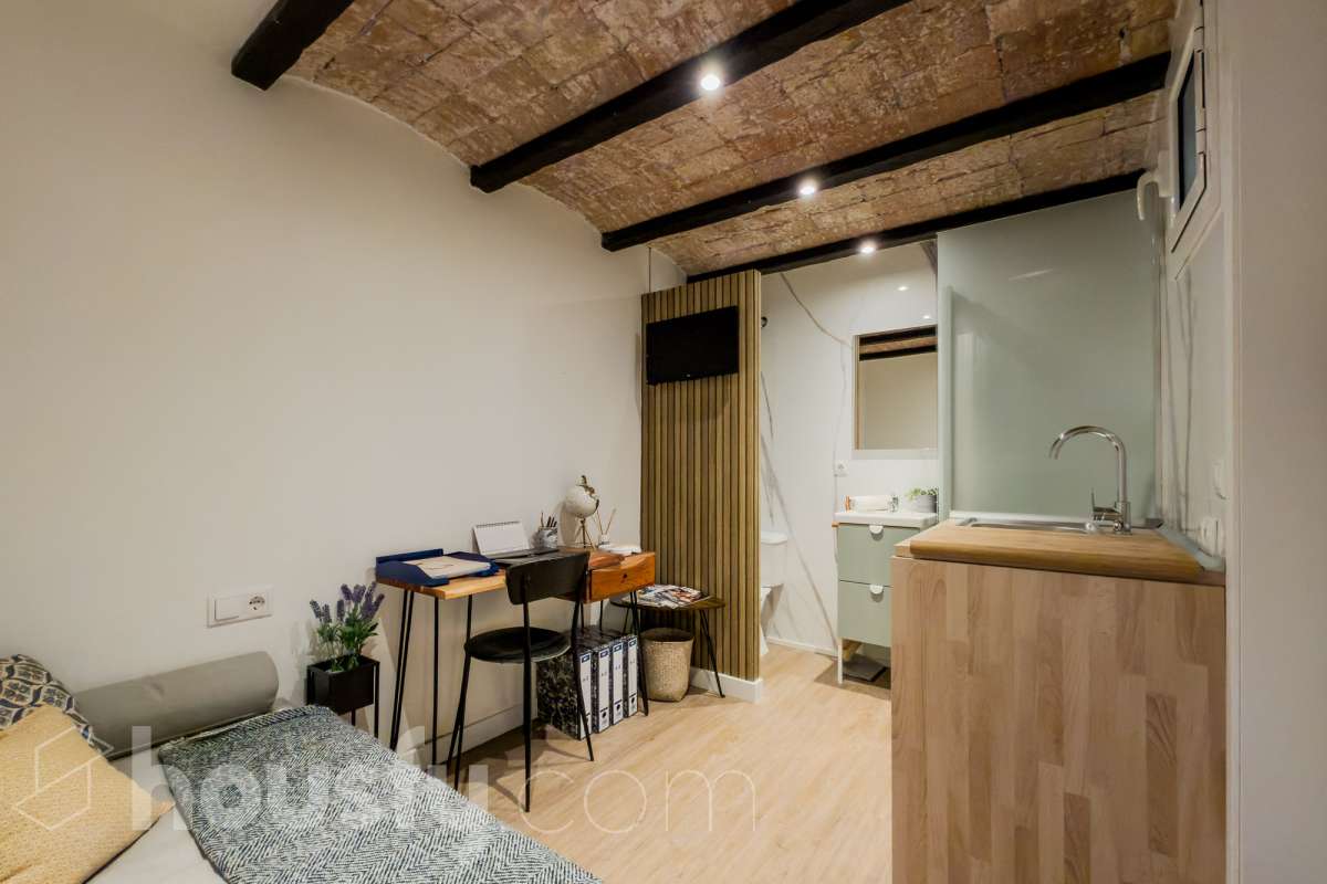 Piso en venta en Carrer d'Entença, Eixample, Barcelona-1